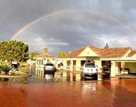 Fairbridge Inn & Suites Gateway To Yosemite Merced Exterior foto